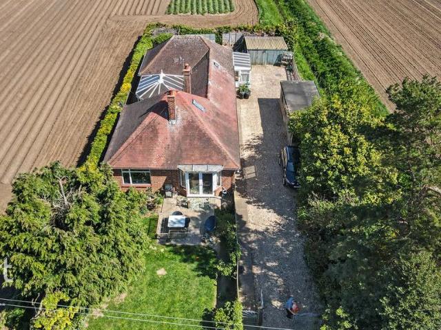 Bungalow for sale in Gosberton Clough, Lincolnshire