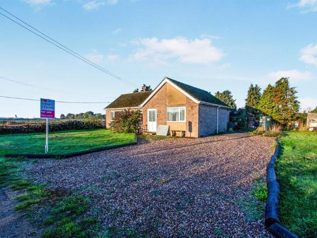 Bungalow for sale in Lea Gate, East Lindsey
