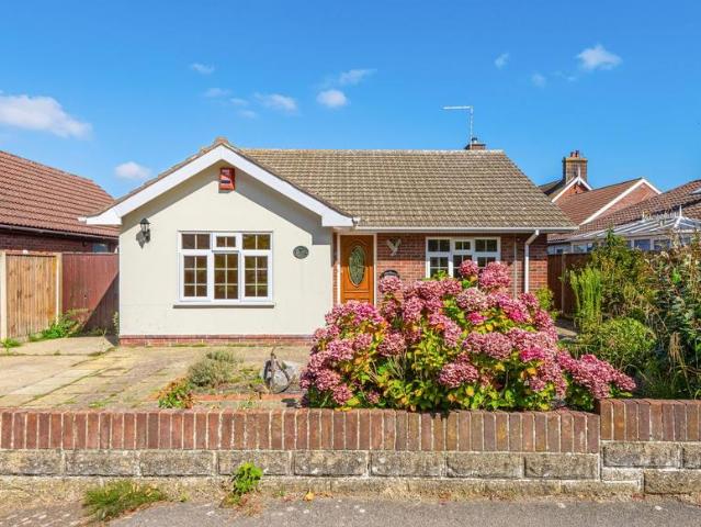 Bungalow for sale in Eastbridge, Suffolk