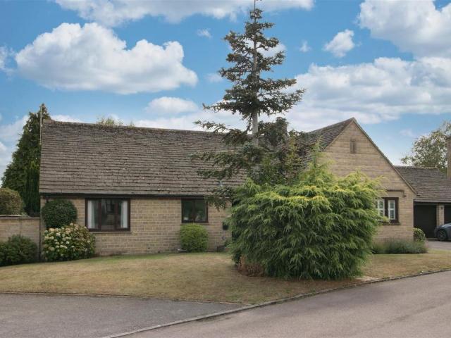 Bungalow for sale in Great Somerford, Wiltshire