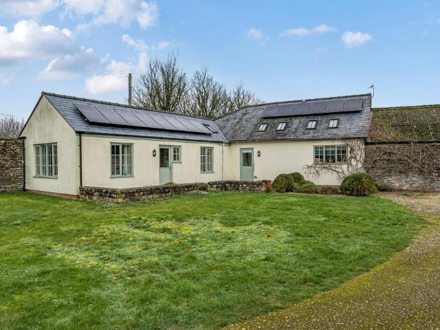 Bungalow for sale in North Wroughton, Swindon