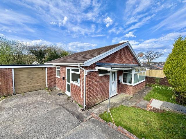 Bungalow for sale in Cilybebyll, Wales