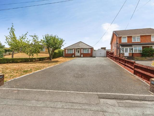 Bungalow for sale in Helford, Hampshire
