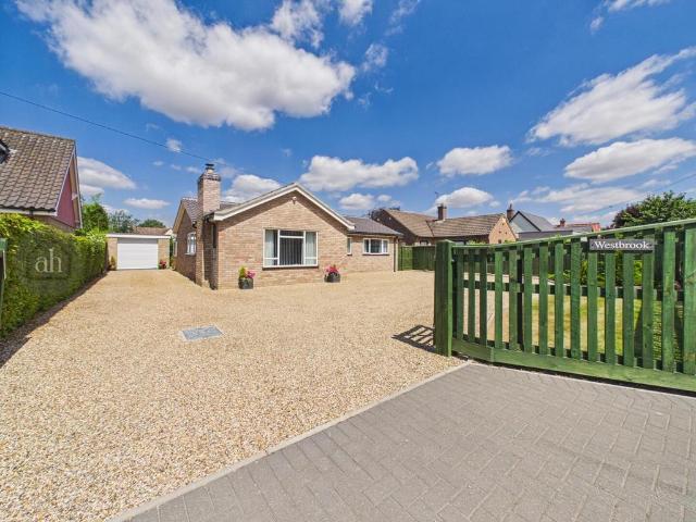 Bungalow for sale in Chedburgh, Suffolk