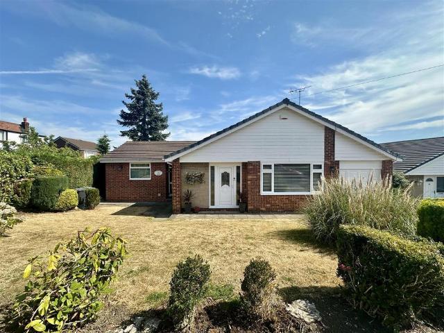 Bungalow for sale in Firthcliffe, Millbridge