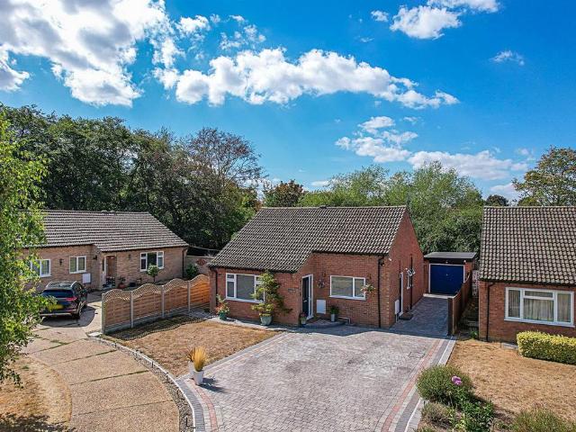 Bungalow for sale in Studlands Park, Chedburgh