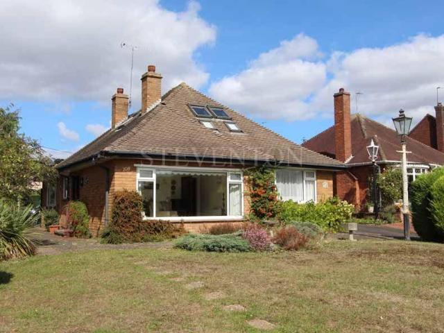 Bungalow for sale in Tettenhall, West Midlands