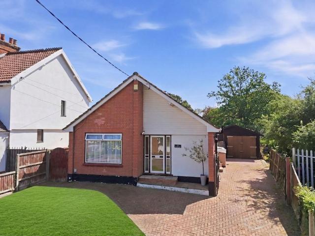 Bungalow for sale in Wickford