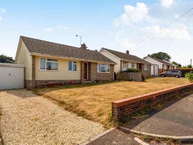 Bungalow for sale in Bishop's Hull, Somerset