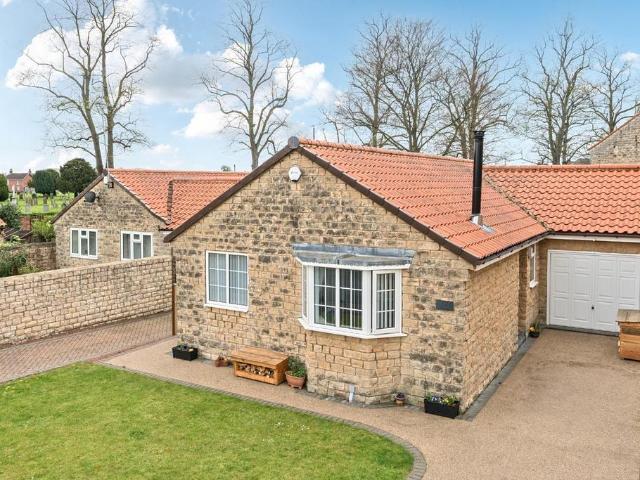 Bungalow for sale in Fishers Green, North Yorkshire