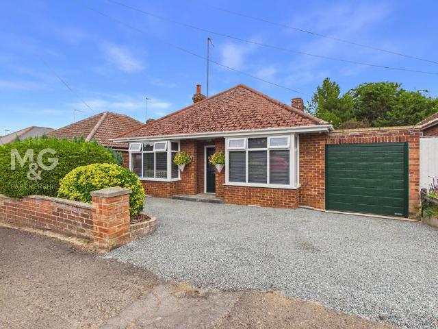 Bungalow for sale in Chedburgh, Suffolk