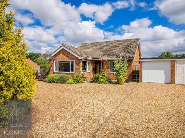 Bungalow for sale in Lyng, Breckland