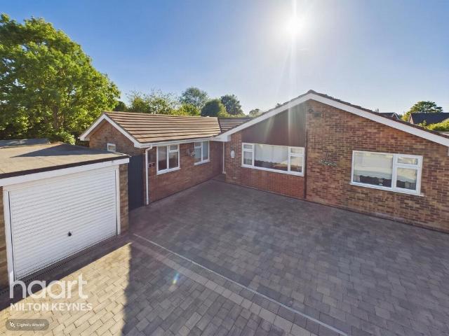 Bungalow for sale in Far Bletchley, Milton Keynes