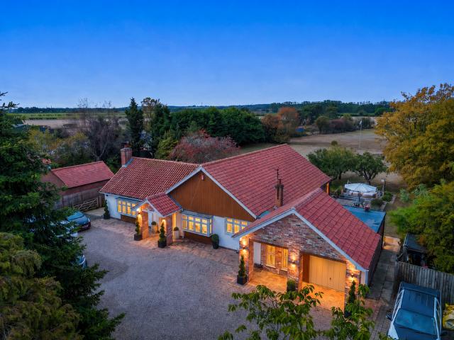 House for sale in Alverton, East Midlands