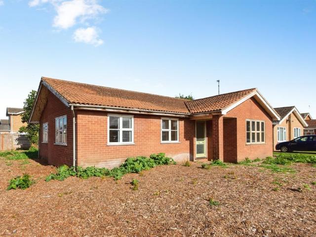 Bungalow for sale in Spalding, South Holland