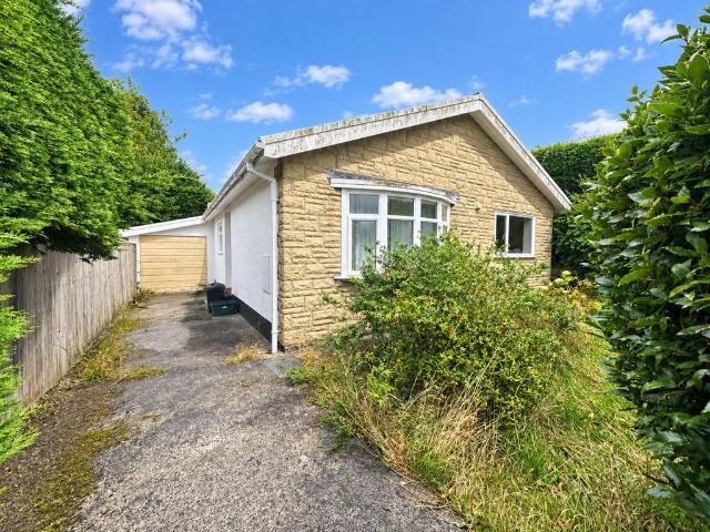 Bungalow for sale in Monkton, Pembroke