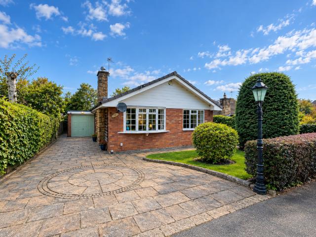 Bungalow for sale in Woodley, Stockport