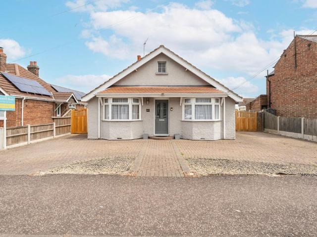 Bungalow for sale in Stokesby, Norfolk