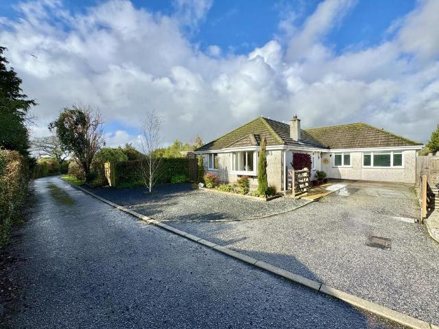 Bungalow for sale in Carnon Downs, Cornwall