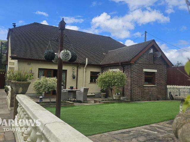 Bungalow for sale in Tonyrefail, Coedely