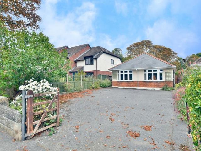 Bungalow for sale in Quarter Jack Park, Wimborne Minster