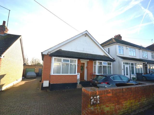Bungalow for sale in Bocking, Chipping Hill