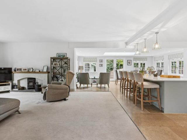 Bungalow for sale in Lower Bourne, Fole