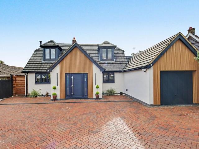 Bungalow for sale in Helford, Hampshire