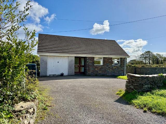 Bungalow for sale in Medrose, Delabole