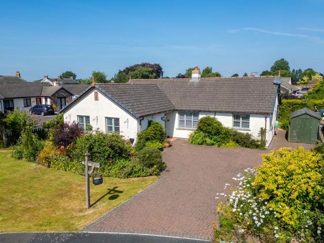 Bungalow for sale