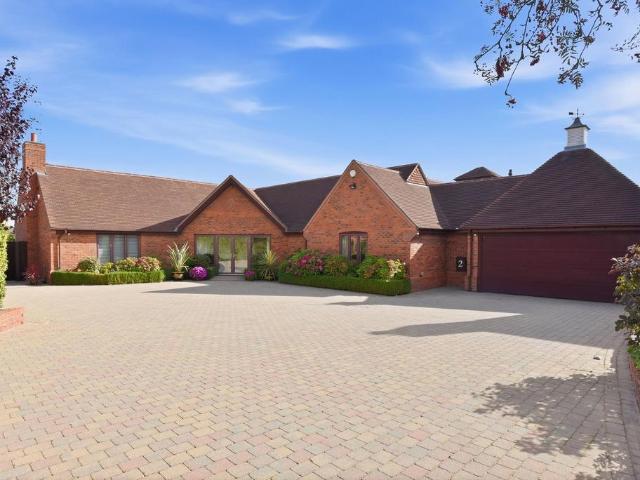 Bungalow for sale in Solihull, West Midlands