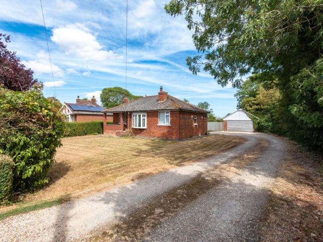 Bungalow for sale in Belleau, Lincolnshire
