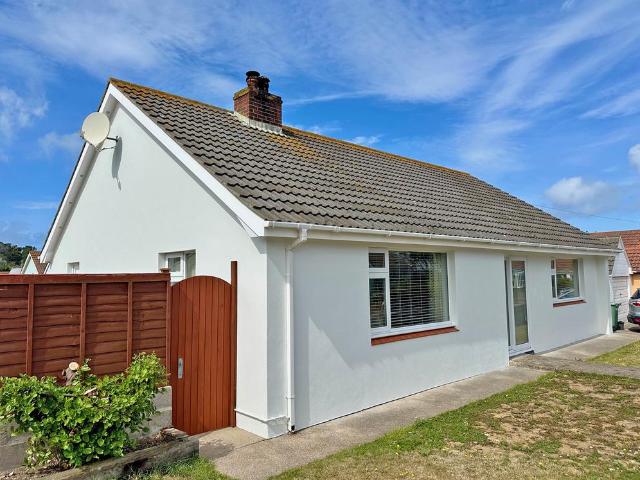 Bungalow for sale in Alderney, Poole