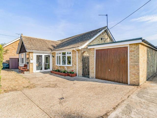 Bungalow for sale in Chedburgh, Suffolk