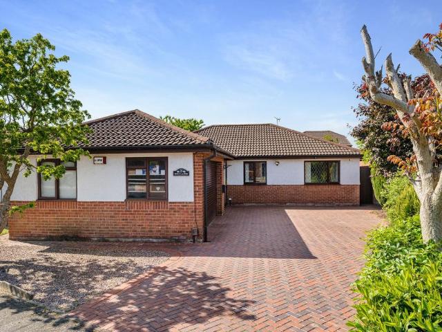 Bungalow for sale in Widnes, Parklands
