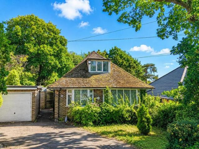 Bungalow for sale in Broomgrove, Guestling Green