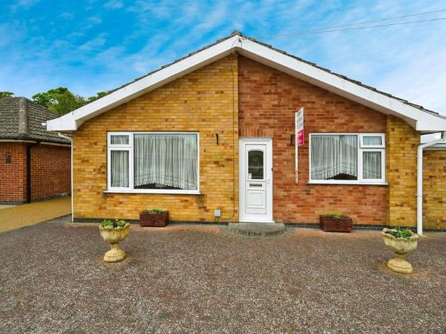 Bungalow for sale in Seacroft, Belleau