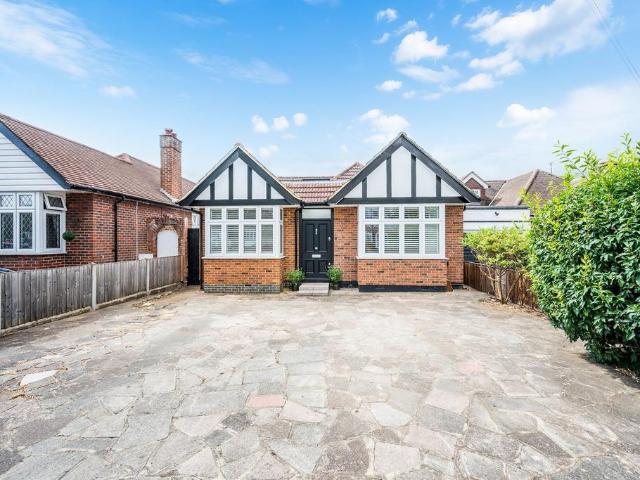 Bungalow for sale in Stoneleigh, Ewell