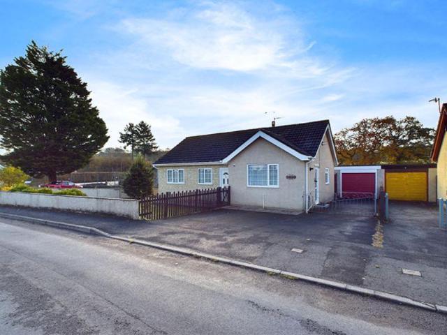 Bungalow for sale in Llanarthney, Wales