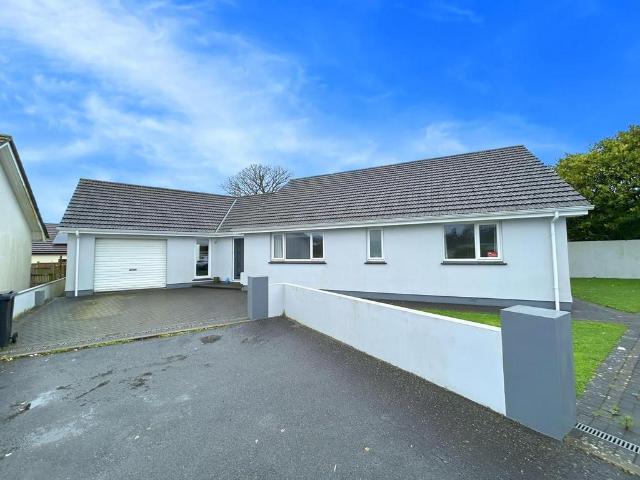 Bungalow for sale in Mount Ambrose, Cornwall