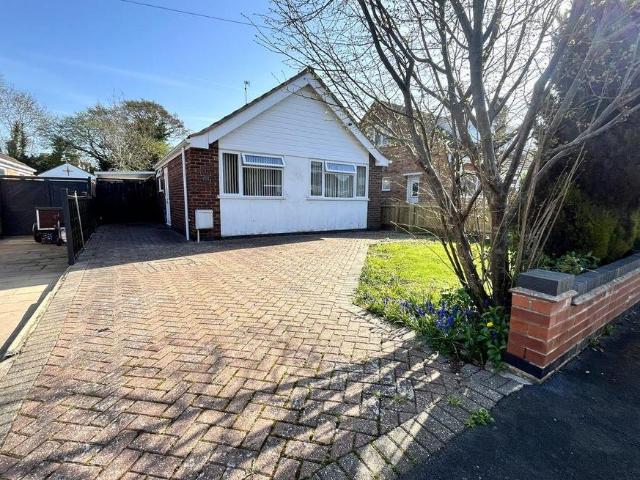 Bungalow for sale in Elmfield, Leicestershire