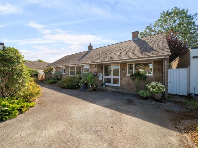 Bungalow for sale in Evenley, Northamptonshire