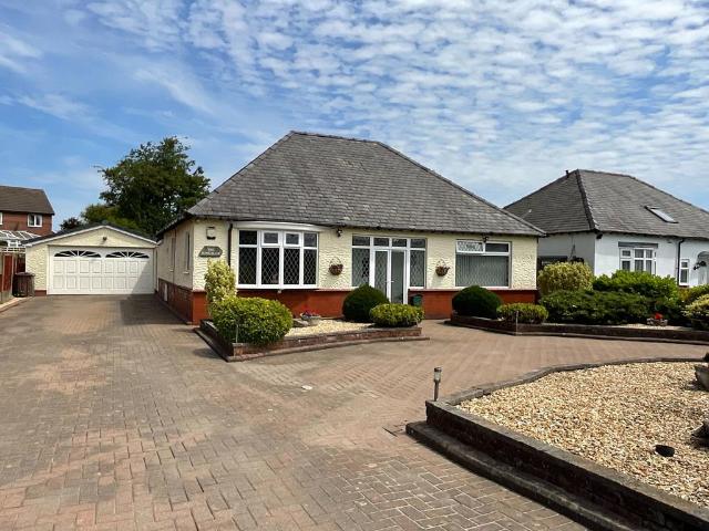 Bungalow for sale in Churchtown, Sefton