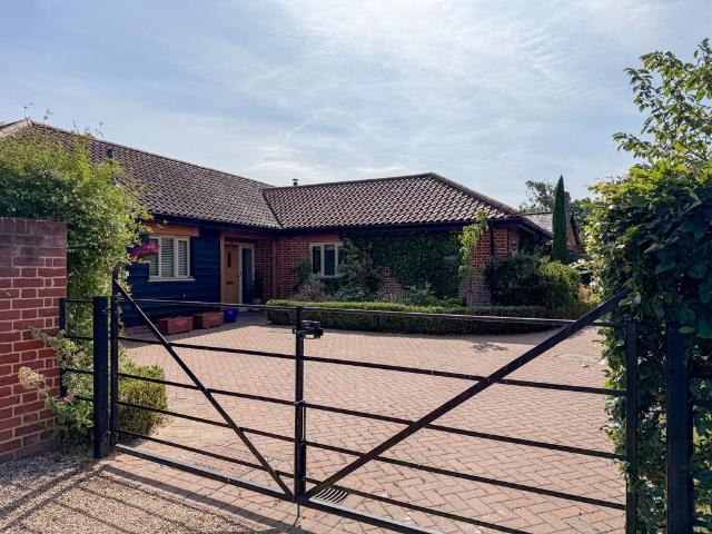 Bungalow for sale in Chelmondiston, Suffolk
