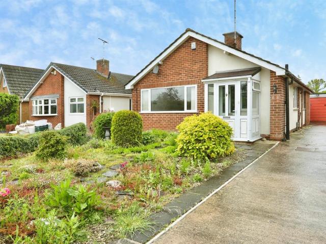 Bungalow for sale in Dinnington, South Yorkshire