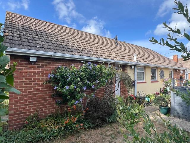 Bungalow for sale in Ashurst Bridge, Hampshire
