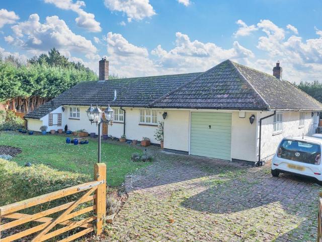 Bungalow for sale in Arrington, Cambridgeshire