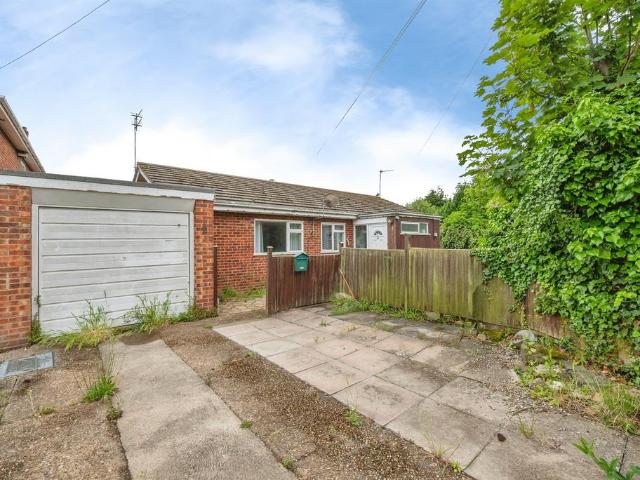 Bungalow for sale in Stokesby, Norfolk