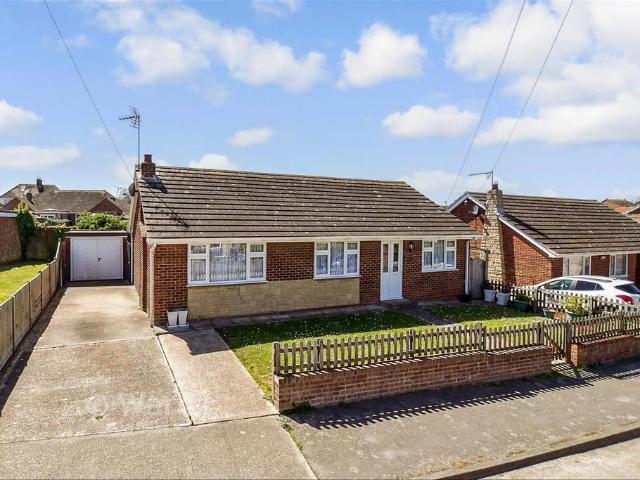 Bungalow for sale in Beltinge, The Bridge