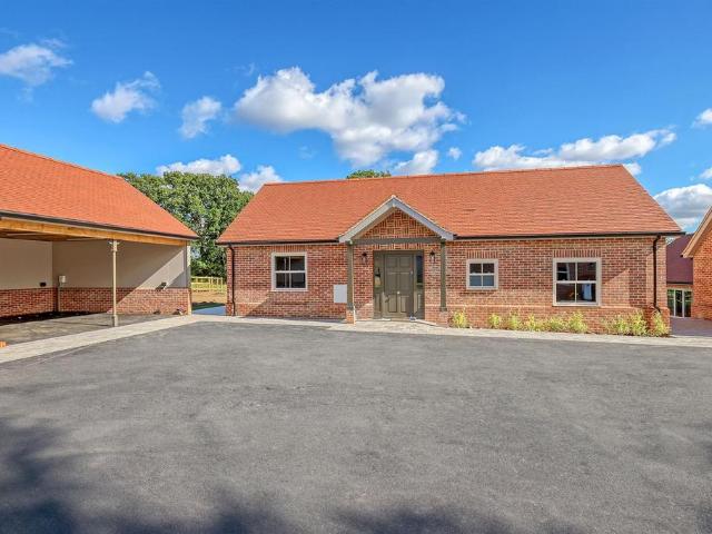 Bungalow for sale in Brook Street, Navestock Side